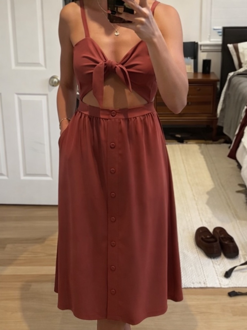 Wilfred | 6 | Aritzia Front Tie Cutout Midi dress In Rust Red/brown - Picture 3 of 3